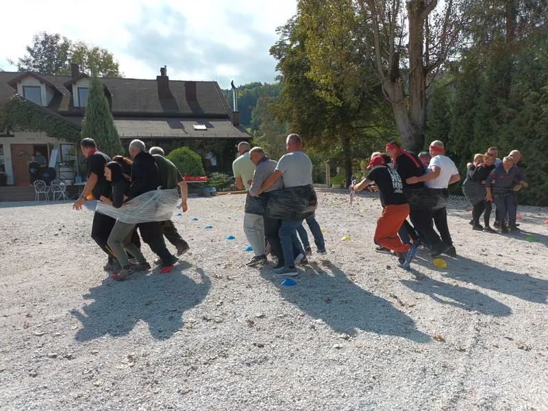 Zabawy integracyjne w kole